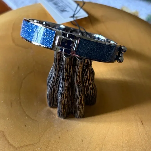 NWT COACH Hinged Bangle Bracelet - Picture 5 of 6